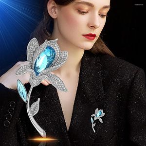 Brooches Luxury Blue Crystal Flower Brooch For Women Inlaid With Rhinestones Magnolia Jewelry Banquet Party Wedding Gift