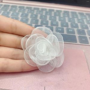 Dekorative Blumen 10pcs/Los 4 cm Breite Brennende Kante Kamelie Rose Blumenmasch Tüll Stoff Patch DIY Kopfbedeckungsschuhe Kleidung Accessoires