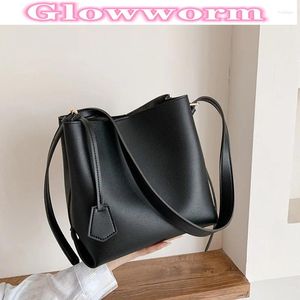 Bag SZ Bucket Bags For Women 2024 Winter Solid Color Shoulder Handbags Female Travel Ladies Fashion Brand Handle