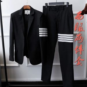 Anzüge Frühlings- und Sommer Quan Zhilong GD mit dem gleichen TB groß für Herren -Gurtbett gestreifter kleiner Anzug