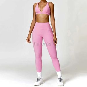 Set attivi 2 pezzi Sportswear Women Track Tracksuit Seamless Yoga Set Sport Suit Gym Wear Cesto Allenamento in palestra High Wiled Legging Fitness Sports Wear 240424