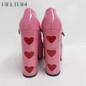 Sandalen Luxusdesigner Marry Janes Pumps for Women Love Heart High Heels Schnalle Plattform Punk Chunky Pink Wedding Party Damenschuhel2404