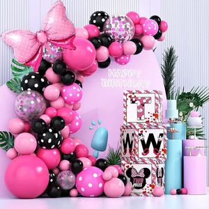 Parti Dekorasyonu 130pcs Pembe Balon Çelenk Kemer Kiti Lebirthday Malzemeleri Kızlar İçin İyilikler 1. 2. 3. Doğum Günü Bebek Duş Süslemeleri