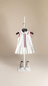 キッズガールドレスラペルカラーのノースリーブドレス幼児の女の子の服夏の女の赤ちゃんデザイナー服