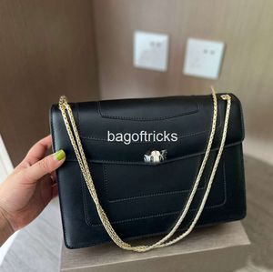 سلسلة رأس الأفعى crossbody حقيبة نساء حقائب اليد محفظة جلد البقر الحروف الكلاسيكية أكياس كتف ملونة