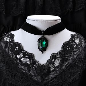 Halsband gotisk gift kristall komo halsband för kvinnor mode häxa smycken accessorie present goth alternativa grön kristall sammet choker