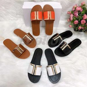 Nya modeller Fashion Sandals Designer tofflor Hårdvara Buckle Spring Summer Designer Casual Flat Shoes Sandaler Populära bilder