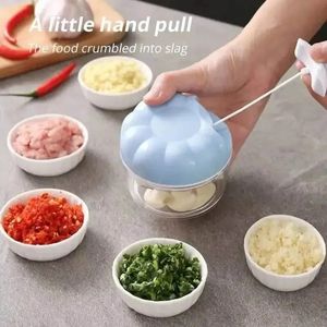 Kitchen Gadget Mini Garlic Chopper Onion Garlic Manual Crusher Multifunctional Garlic Meat Grinder Auxiliary Food Machine