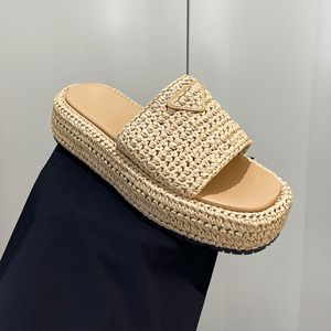 RAFFIA SLIPERS Woman Black Natural Euncinetto Tessuto a forma piatta Sandalo Flacciglia piattaforma intrecciata Slide Casa Sofferatura Mula Summer Flip Flip Flip Flip Sole in gomma Sole in gomma