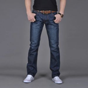 Męskie rozciąganie hip -hopowe luźne dżinsy proste nogi modne dżinsowe spodnie vintage spodni dla mężczyzn 240418