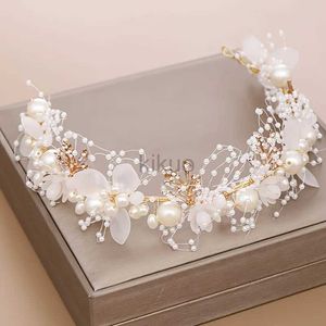 Wedding Hair Jewelry Pearl Flower Opaska na głowę ślubna Korona ślubna Moda Modna Bransoletka Bransoletka Kryształowy nakrycie głowy biżuterii D240425