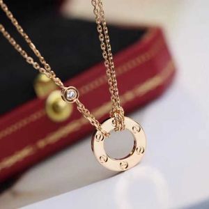 Designer trend Gold High Edition Carter Rose Double Chain Cake Pendant with Grade Feeling Collar for Women