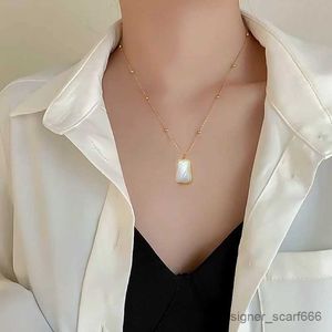 Pendant Necklaces Acrylic Shell White Shell Necklace For Women INS Gold Color Square Crystal Clavicle Chain Necklace Elegant Party Jewelry Gifts