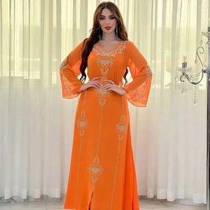 Ethnische Kleidung Polyester Muslim Abaya für Frauen Sommer elegant orange blau pinkgrün