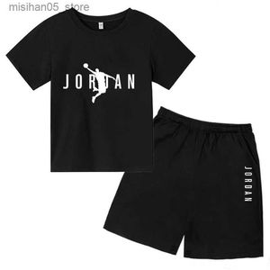 Giyim Setleri 2024 Yaz Erkek ve Kız Seti T-Shirt+Pantolon 2 Parçalı Çocuk Moda Bebek Yenidoğan Q240425