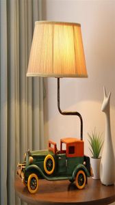 تصميم جديد مبدع الجدة الفاخرة مصابيح طاولة السيارات الخشبية مع نسيج Lampshade عتيق LED LED LIGH