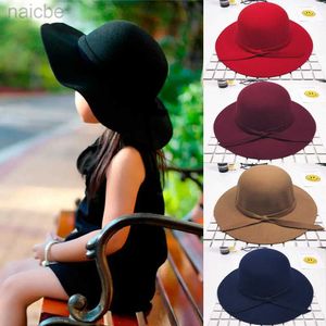 Kapaklar Şapkalar 2019 Bebek Yaz Aksesuarları Tatlı Kızlar Çocuklar Bowknot Hat Bowler Beach Güneş Koruma Kapakları Bonnet Toddler Fotoğraf Dersleri 2-8T D240425