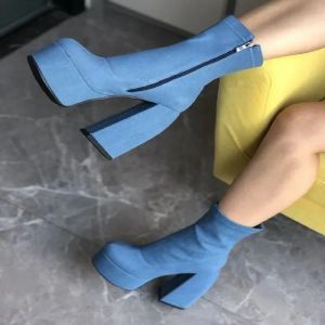 Buty 2023 Krótkie buty jesienne zimowe palec palców damskie buty dżinsy dżinsy buty botki botki botki białe damskie botki