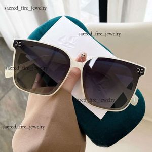 TRIOMPHES SUNGLASSES Fashion Classic Fashion Trend Designer New Retro French Metal Celiene Solglasögon Solglasögon Avancerade Celinr Sunglas 4797