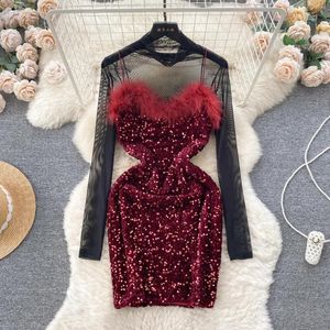 Sukienki robocze FOAMLINA SEKNY DWA sztuki Zestaw dla kobiet w perspektywie mody Top koszulki i puszyste cekiny Mini Bodycon Sling Suits