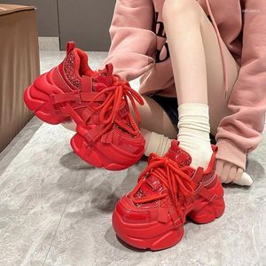 Scarpe casual primaverili di sneakers grossolana autunno femminile bling piattaforma sportiva donna goth tacchi alti con fondo spesso femmina da 8 cm in pelle