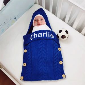 Set Namn Personlig Babi Baby Swaddle Wrap för nyfödd stickad kuvert sovsäck baby sängkläder present spjälsäng barnvagn filt
