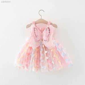 Flickans klänningar Sommarflickor Butterfly Wings Bakom koreansk version Fairy Princess Dress Barnen bär broderad fast färg Sling Dress D240425