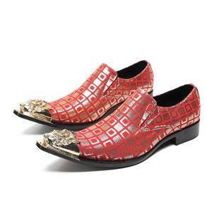 Mens Loafers pekade tå läder tryckta skor västerländsk klänning mode glid på affärsfest läderskor för pojkar party stövlar eu37-47