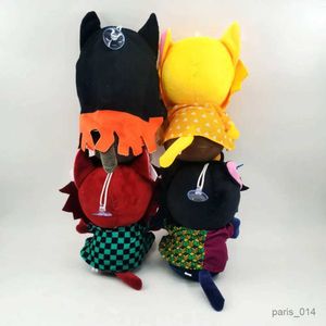 Animali peluche ripieni di peluche di peluche di peluche anime slayer new gatto mano nezuko tanjirou all'ingrosso 20cm pluhhies q versione decorazione bambola dono per bambini