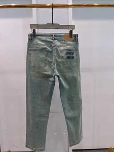 Designer jeans för mens 2024 våren ny rak rör blå lös denim långa byxor mäns broderade brev staplar upp byxor mode byxor