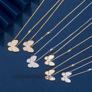 Designer Luxury Necklace Fanjia V Gold White Fritillaria Butterfly For Womens Simple and Design With Collar Chain Fashion Pendant
