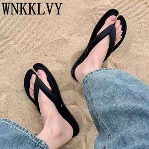Slipare 2024 Split Toe Casual Women's Rubber Flats Summer Comfort Flip Flops Outdoor Vacation Beach Shoes Walk Rain Slipper