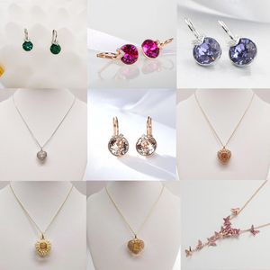 Cute Swan Earrings Designer Women's Fashion Tennis Necklace Earrings High Quality 1:1 Gold Plated Crystal Green Blue Diamond Necklace Luxury Jewelry Gifts