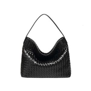 Weave Crossbody -Tasche für Frauen Stricken Sie Unterarmbeutel mit großer Kapazität Häkelte Schulter handgewebt