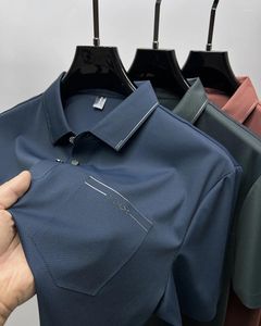 メンズポロスサマーハイエンドブランド半袖ポロシャツファッショナブルポケットデコレーション快適で通気性のあるアイスシルクTシャツ