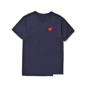 Camisetas masculinas Play T-shirt Designer Commes des Trendy Red Heart Womens Plovers S Badge Quantidade TS Cotton C Garcons Camisa Droga OTVVU