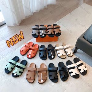 Sandały designerskie luksusowe kapcie claquette flip-flops plażowa komfort płaski sandały cielęcy naturalny zamsz brązowy czarny biały szara niebieska niebieska i damska kapcie