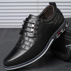 Men Sapatos casuais marca de moda Classic Casual Men Pu Leather Shoes Black Business Business Lace-up Men Sapatos Big Size 240422