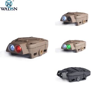 조명 Wadsn Princeton Princeton Tactical Soft Helmet Light with Remote Switch 라이트 테일 흰색 빨간색 IR 무기 조명 Picatinny Rail에 적합합니다.