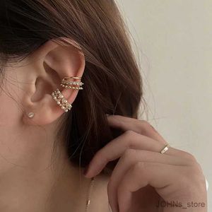 Charm Korean Fashion Double Lay Pearl Clip Earrings for Women Girls Luxury Zircon Ear Cuff Clip utan genomborrad öronmanschett