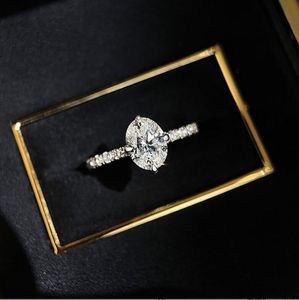 Choucong marka pierścionków ślubnych ins najlepsza elegancka elegancka biżuteria prawdziwa 100% 925 srebrne srebrne 6*8 owalne wycięte białe moissanite Diamond Women Band Band Pierścień Pierścień