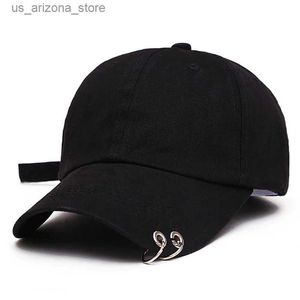 Tampas de bola Novo homem preto preto ajustável casual hat metal anel de algodão puro de moda combinada de moda ajustável Q240425