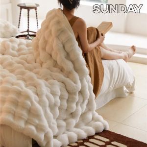 Pillow Faux Fur Blanket for Winter Warm Highend Fluffy Bubble Shaped Throw Blankets for Beds Luxury Super Comfortable Sofa Pillow Case