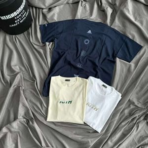 Kith T-shirt Designer Toppkvalitet Luxury Fashion T-shirt Lös och bekväm Glenbia utomhuslogotyp Kort ärm T-shirt Löst stora kvinnors parstil