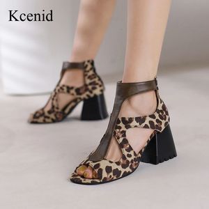 Kcenid Ladies Peep Toe Gladiator Zipper Shoes Big Taglia 35-48 Leopard Casual Women's Sandals Stivali estivi Stivali High Heels 240415