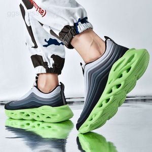 Büyük boyutlu spor ayakkabılar erkekler çalışan siyah beyaz mavi yeşil koşucular spor eğitmenleri serin havalandırma spor ayakkabılar hava yastıklı koşu ayakkabıları