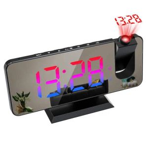 Klockor LED Digital Projection Alarm Clock Table Electronic Alarm Clock med projektion FM Radio Time Projector Bedroom Bedside Clock Clock