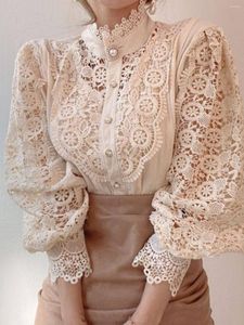 Bluzki damskie w stylu francuskim jesienne ubranie trójwymiarowe wycięte perłowe klamra koronkowa koszula z długim rękawem Kwiatowa bluzka