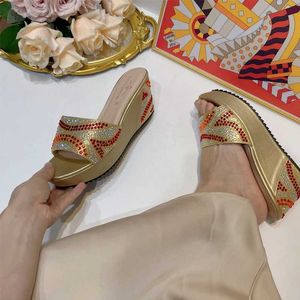 Dress Shoes 2023 Fashion Africa New Special Narrow Strap and Cross Style Italian Design Ladies Gold Party Casual H240425