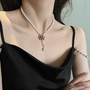 Pendant Necklaces Fashion camellia white rose necklace light luxury niche pearl ladies small fresh sweet rose flower collarbone chain pendant gift
